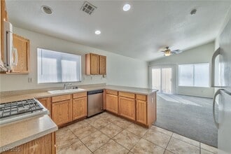 Building Photo - 11085 Cusumano Ct