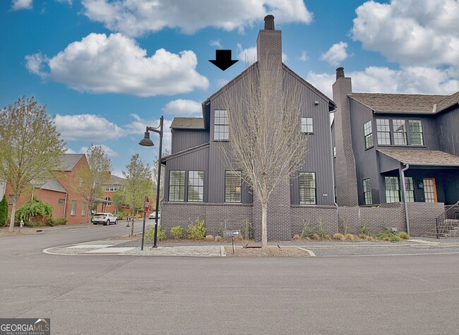 Building Photo - 235 2nd St