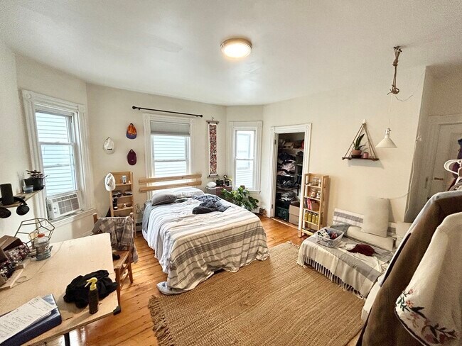 Foto del edificio - 72 Calumet St