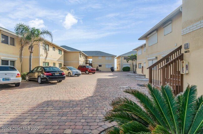 Building Photo - 1425 Florida A1A