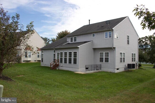Foto del edificio - 42038 Cherish Ct