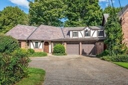 Primary Photo - 24 Manor House Rd