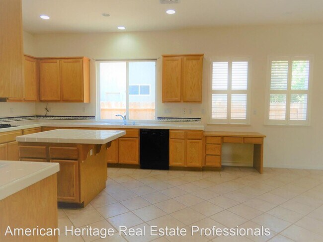 Foto del edificio - 4 br, 3 bath House - 2435 Minden Way