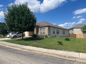 Building Photo - 8202 Puente