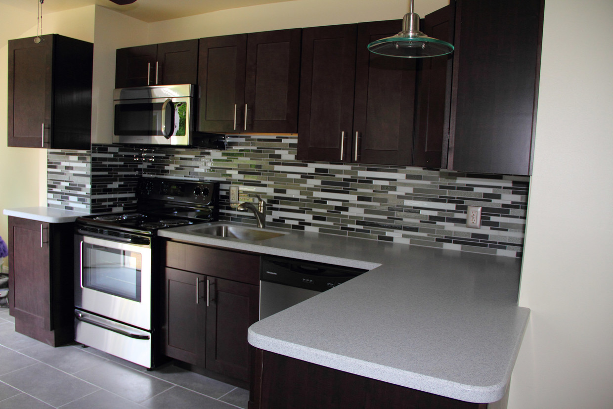 Kitchen - 131 New St
