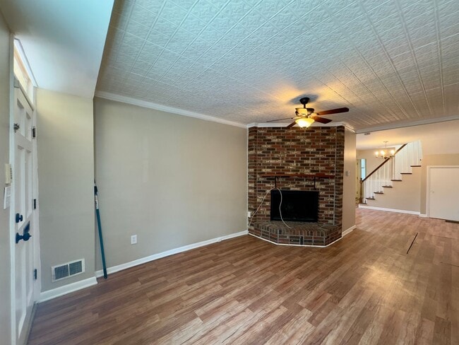 Building Photo - 678 Melvin Dr