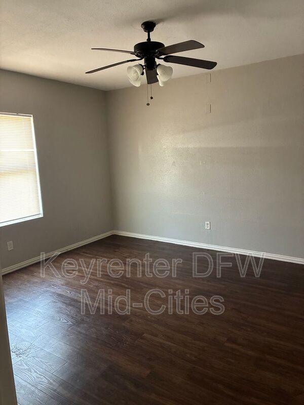 Building Photo - 2735 Purington Ave