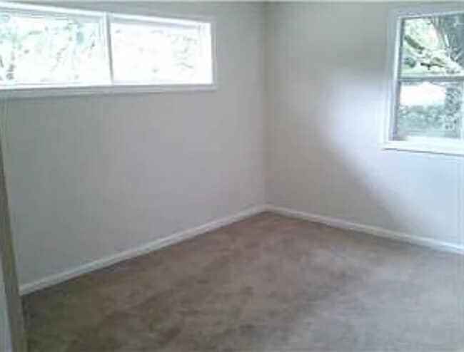 Building Photo - 1755 Lapine Dr