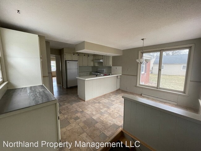 Building Photo - 3 br, 2 bath House - 241 Boughey St