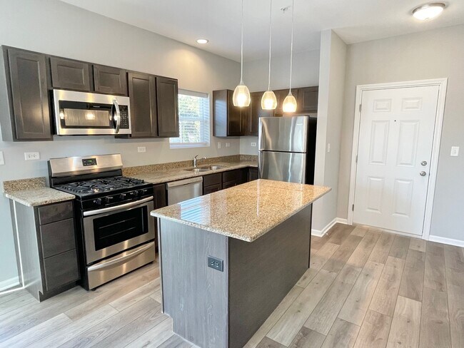 Foto del edificio - 809 E Main St