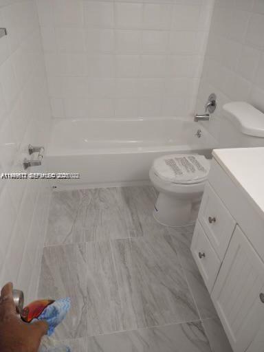 Building Photo - 7006 NW 78th Ave