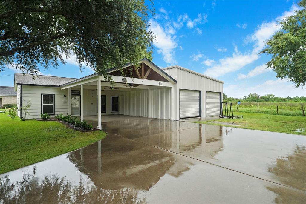 Foto principal - 30720 Waller Spring Creek Rd