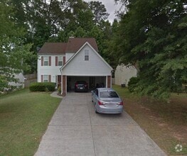 Building Photo - 850 Meadow Walk Ave