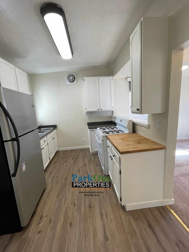 Photo - Buckley Apartment