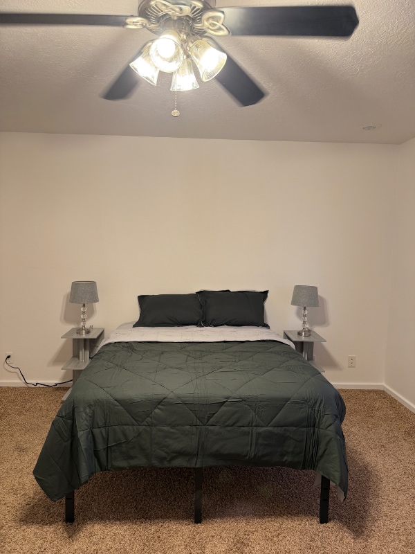 Building Photo - 1319 W Hasket Cir