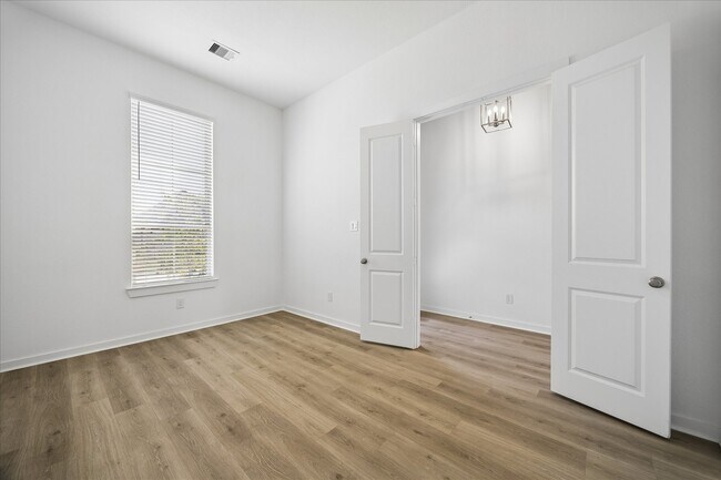 Foto del edificio - 15823 Bird of Paradise Dr