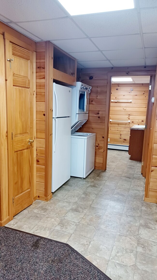 Building Photo - 32 Stagecoach Rd