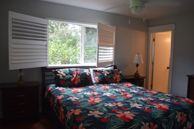 Building Photo - Furnished 3 bd. 2 ba. Makawao cottage on gated estate. Available May 1st for 1 yr. lease