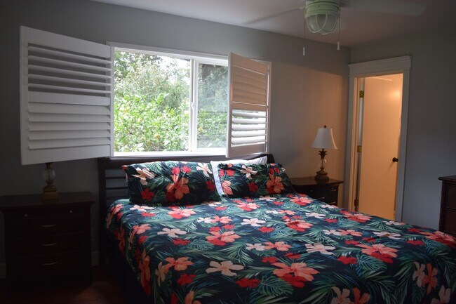 Foto del edificio - Furnished 3 bd. 2 ba. Makawao cottage on gated estate. Available May 1st for 1 yr. lease