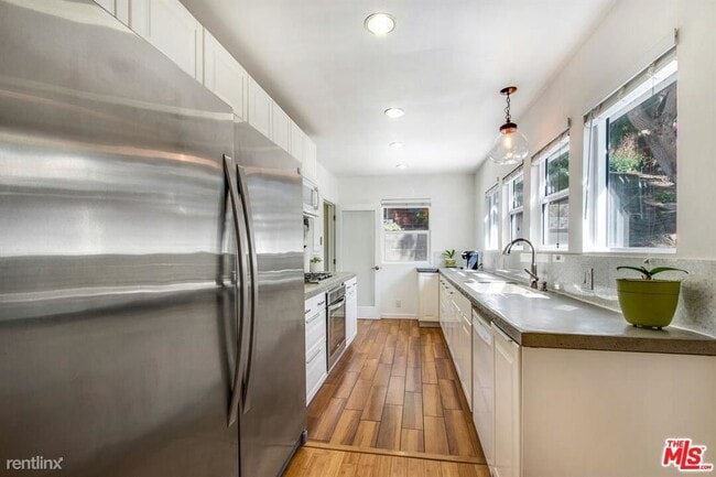 Foto del edificio - 3 br, 2 bath House - 3702 Homeland Dr