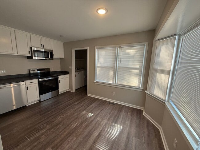 Building Photo - 3323-D Christopher Drive