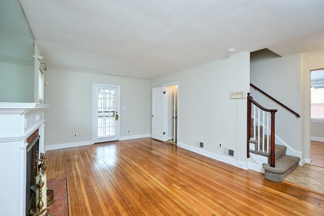 Building Photo - 3617 28th St NE
