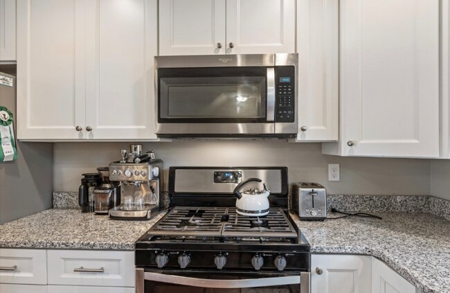 Foto del edificio - 38 Perham St