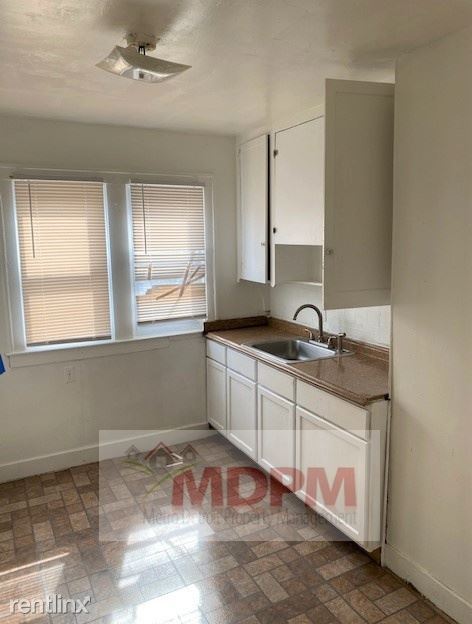Foto del edificio - 9919 Abington Ave