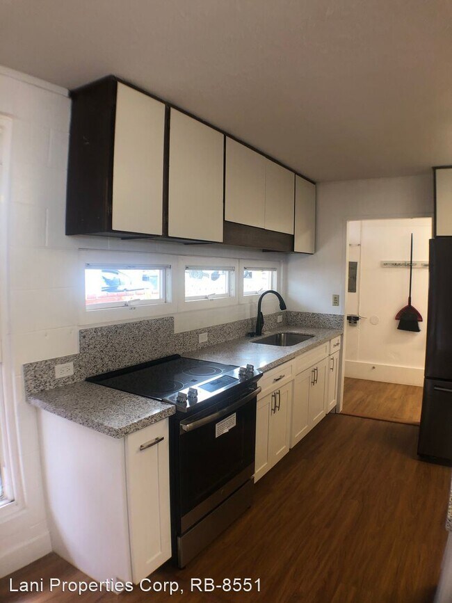 Building Photo - 3 br, 2 bath House - 3320 Herbert Street
