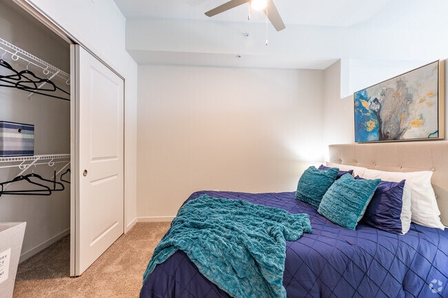 Studio - 583SF - Radius Orlando Apartments