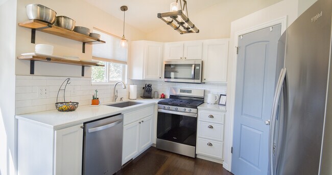 Foto del edificio - 1487 N Quincy Ave