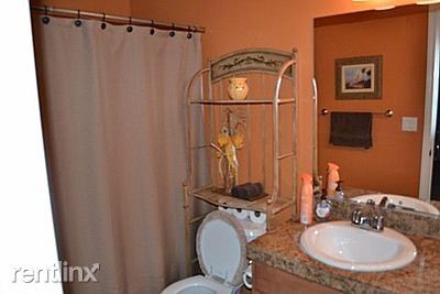 Foto principal - 3 br, 2 bath House - 6325 Trajan Dr