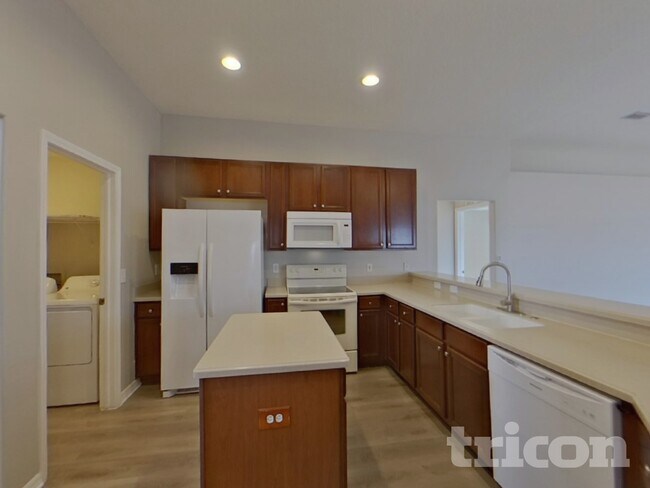 Foto del edificio - 4412 Windmill Pointe Dr