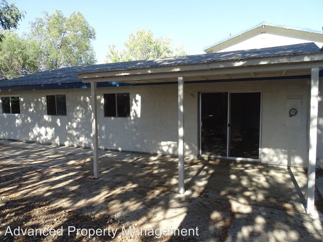 Building Photo - 813 Kelton St