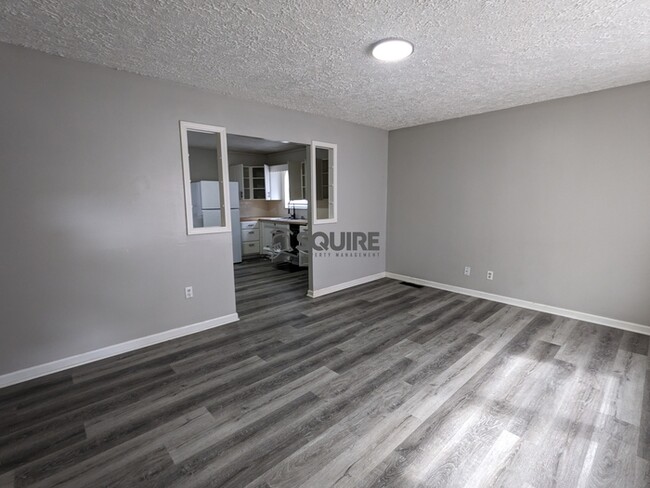 Building Photo - 3925 Patricia St, Indianapolis, IN 46222