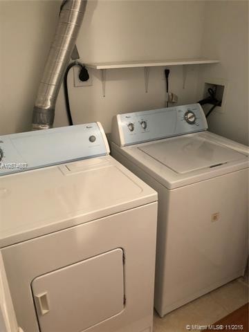 Building Photo - 1710 Mayo St