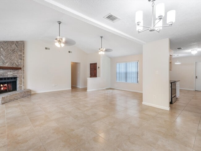 Building Photo - 13515 Wimbledon Oaks Dr