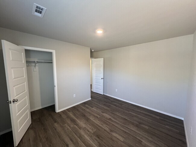 Foto del edificio - 2981 W Obsidian St