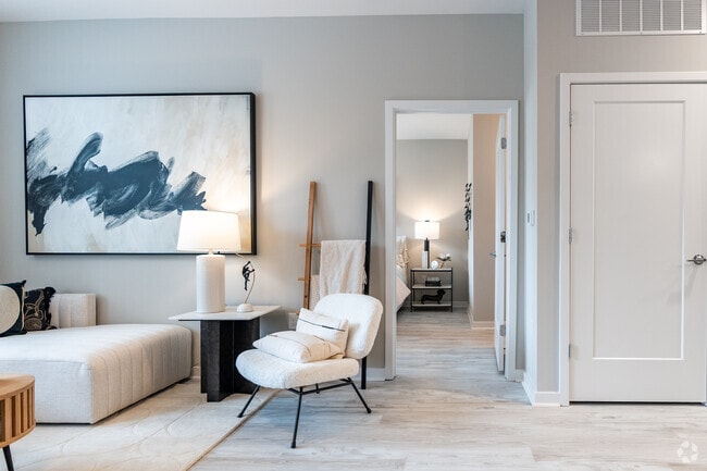 2BR,2BA-1.086 SF - Nora