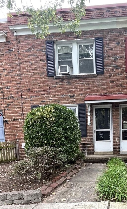 Foto principal - 118 Baggett Pl