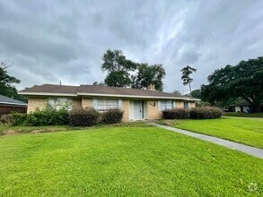 Building Photo - 6510 Daisy Dr