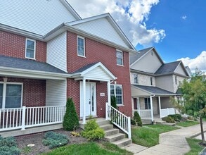 Building Photo - 1780 W Sunstone Dr