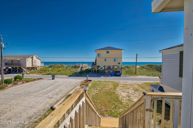Building Photo - 221 Topsail Rd