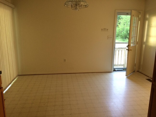 kitchen - 4771 Roop Rd