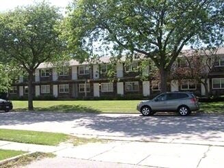 Foto principal - 450 S Belmont Ave