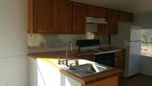 Building Photo - 3366 Maple Ln