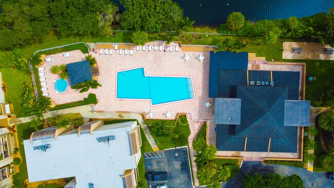 Foto del edificio - 7755 SW 86th St