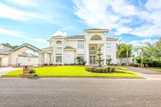 Building Photo - 314 Bordeaux Dr