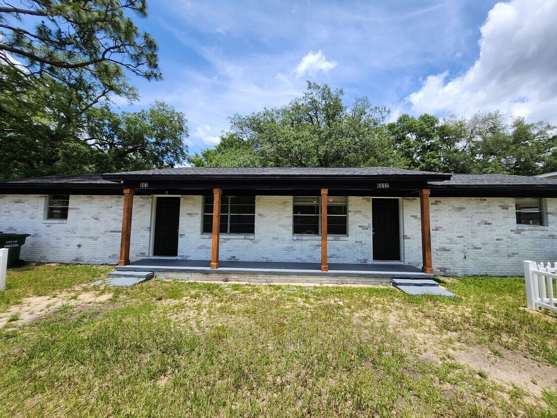 Primary Photo - 6632 Applegate St. Milton, FL 32570. MOVE ...