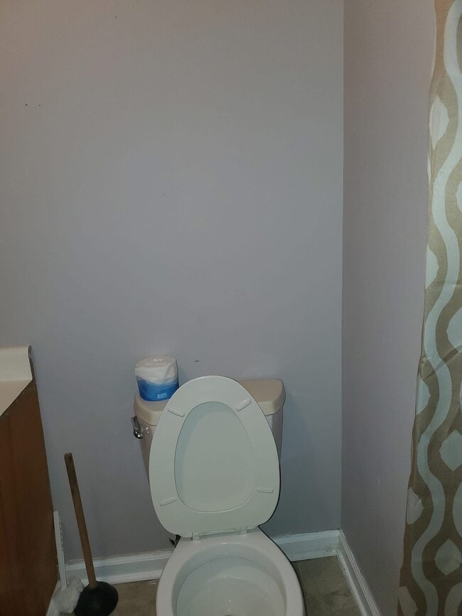 Building Photo - 113 Woodlawn Ave